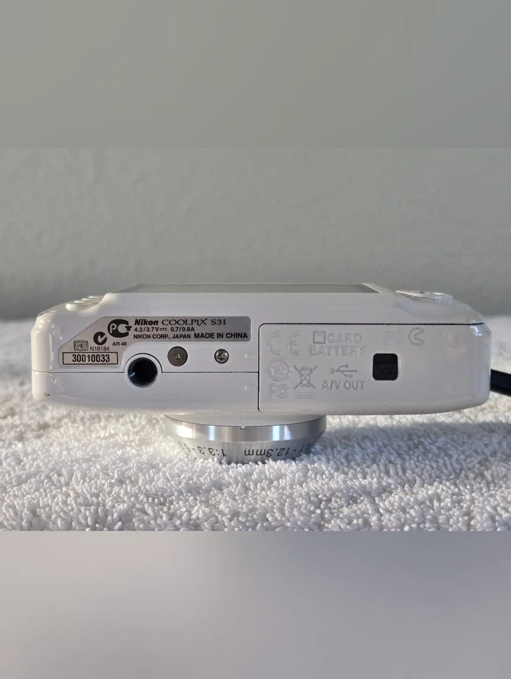 Nikon Coolpix S31 Digital Camera White Waterproof 10.1 MP W/Battery *TESTED*